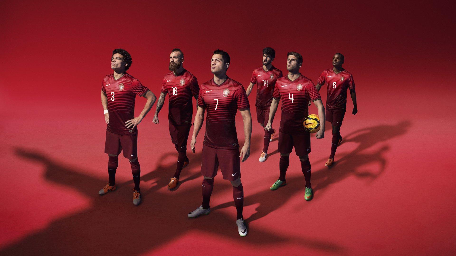 德媒曝拜仁暂缓萨内续约谈判 高层要求其用表现赢得新合同