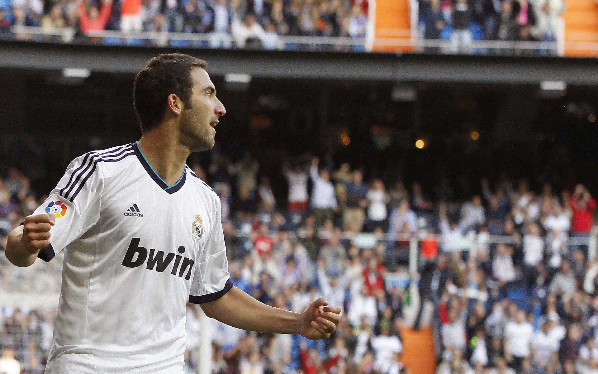 国安主场迎战申花，62291人见证中超历史第二高上座纪录