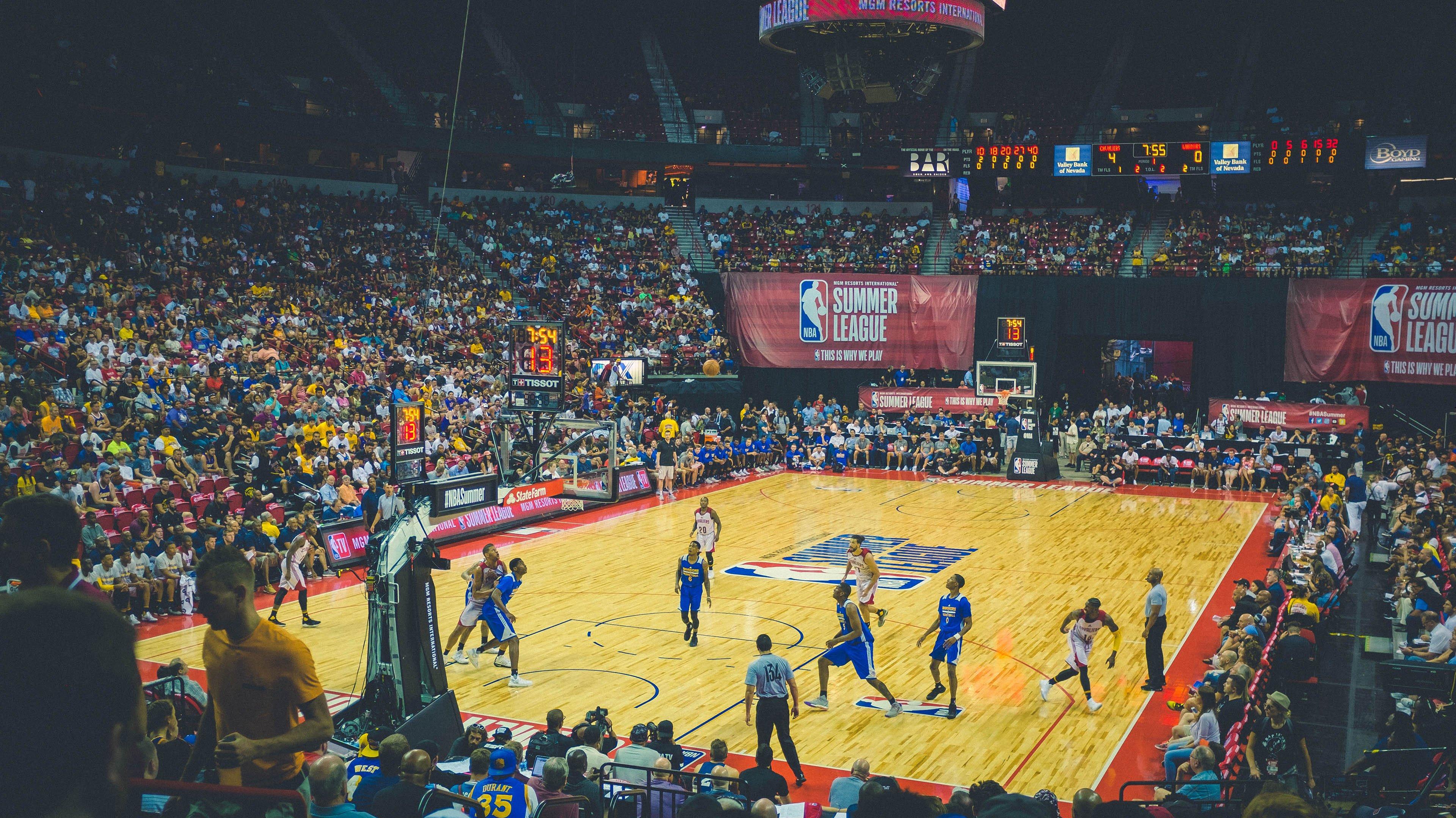 自我救赎还是狼来了3.0?网记曝西蒙斯状态出色,球迷质疑与期待并存